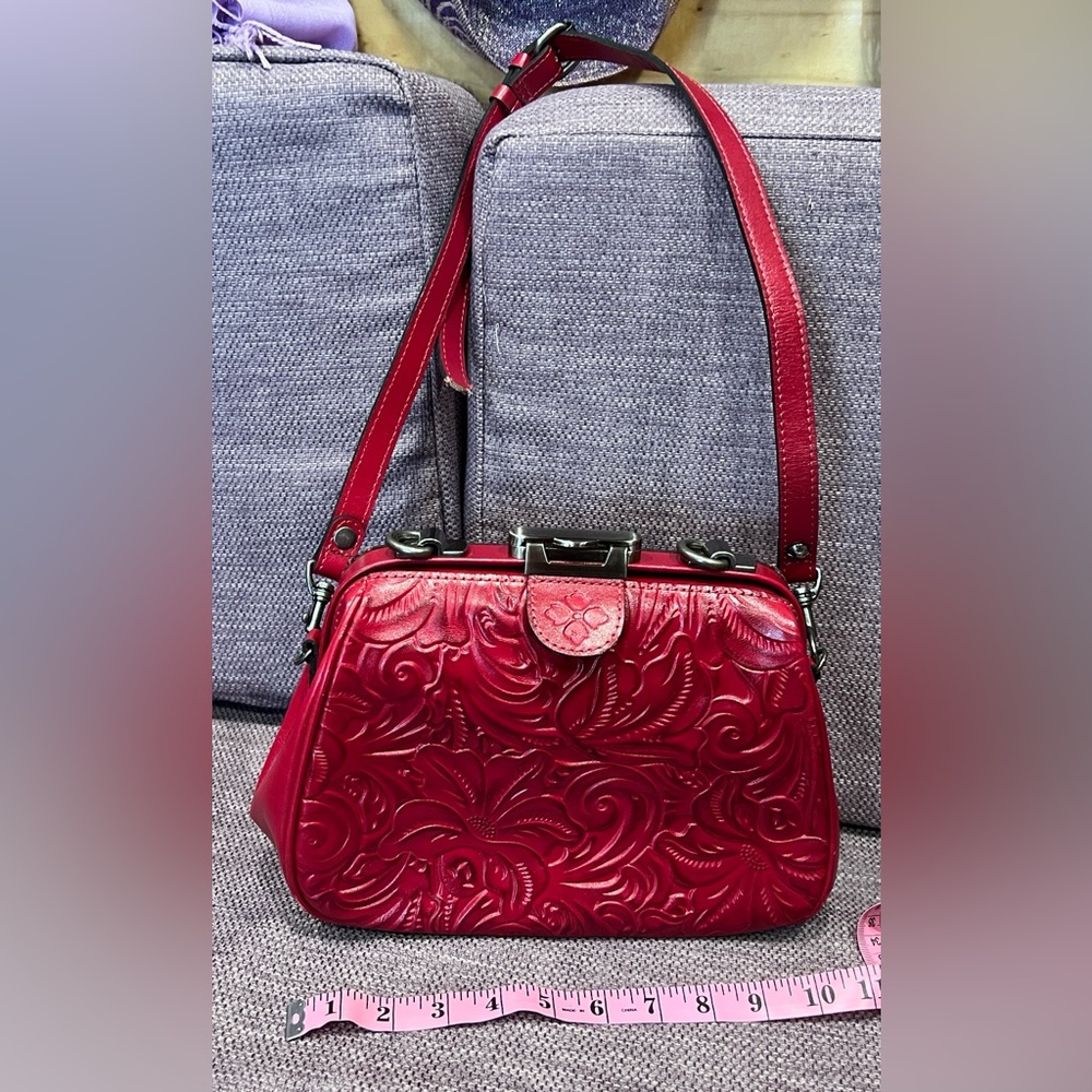 Patricia Nash Vibrant, tooled leather, Red Shoulder Bag.